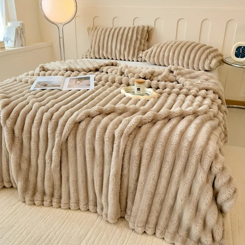 Marshmallow Blanket – Ultra-Soft Winter Fur Blanket